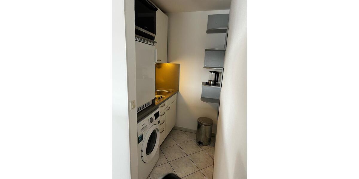 Etagenwohnung Stuttgart Stuttgart-Mitte - 1 Zimmer, 31 m&sup2;, 665&euro; | Angebot:25900834