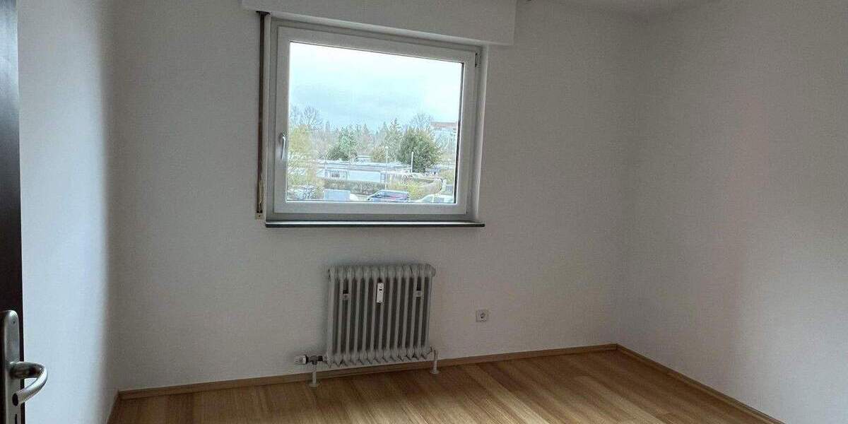 Etagenwohnung Stuttgart Möhringen - 3 Zimmer, 76 m&sup2;, 330.000&euro; | Angebot:25755946