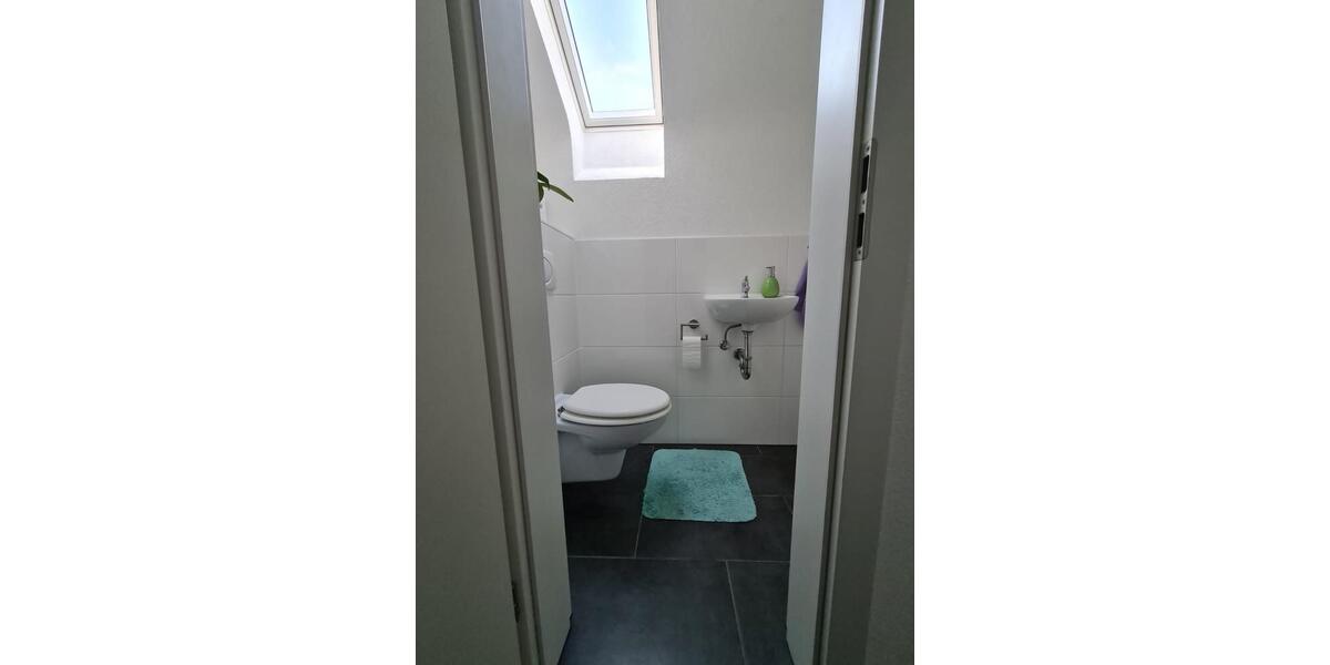 Dachgeschoßwohnung Ditzingen - 3 Zimmer, 87 m&sup2;, 1.150&euro; | Angebot:25312617