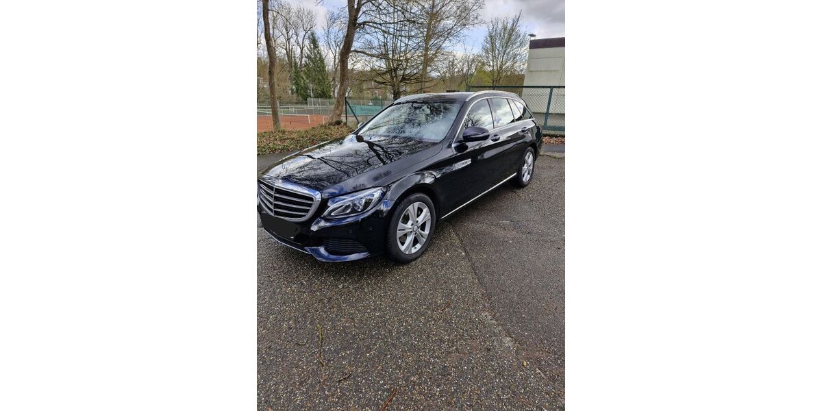 Mercedes-Benz C 220 211.000 km 14.200 &euro; Ditzingen 71254