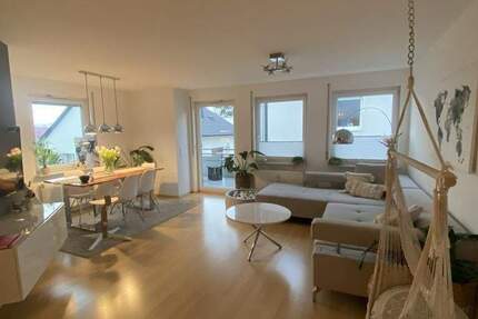 Wohnung Köngen - 3 Zimmer, 74 m&sup2;, 900&euro; | Angebot:25837488