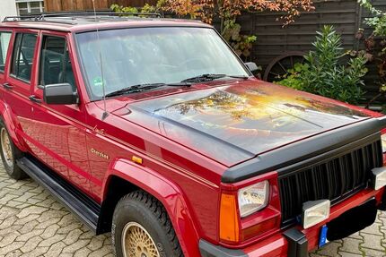Jeep Cherokee 221.000 km 18.700 &euro; Reichenbach 73262