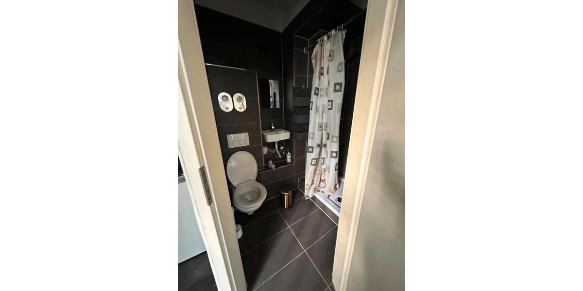 Etagenwohnung Leonberg - 1 Zimmer, 18 m&sup2;, 750&euro; | Angebot:25312633