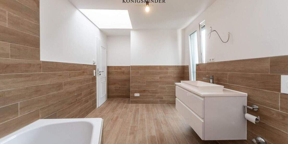 Doppelhaushälfte Stuttgart-Zazenhausen Zuffenhausen - 8 Zimmer, 154 m&sup2;, 849.000&euro; | Angebot:25671700