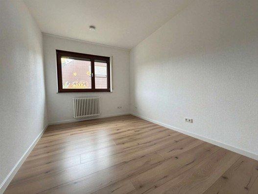 Etagenwohnung Ostfildern - 3 Zimmer, 80 m&sup2;, 1.260&euro; | Angebot:27619194