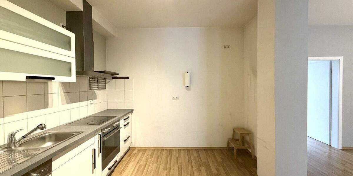 Etagenwohnung Stuttgart / Stuttgart-West West - 3 Zimmer, 105 m&sup2;, 1.745&euro; | Angebot:25746195