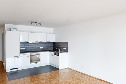 Wohnung Böblingen - 4 Zimmer, 92 m&sup2;, 1.215&euro; | Angebot:25650502