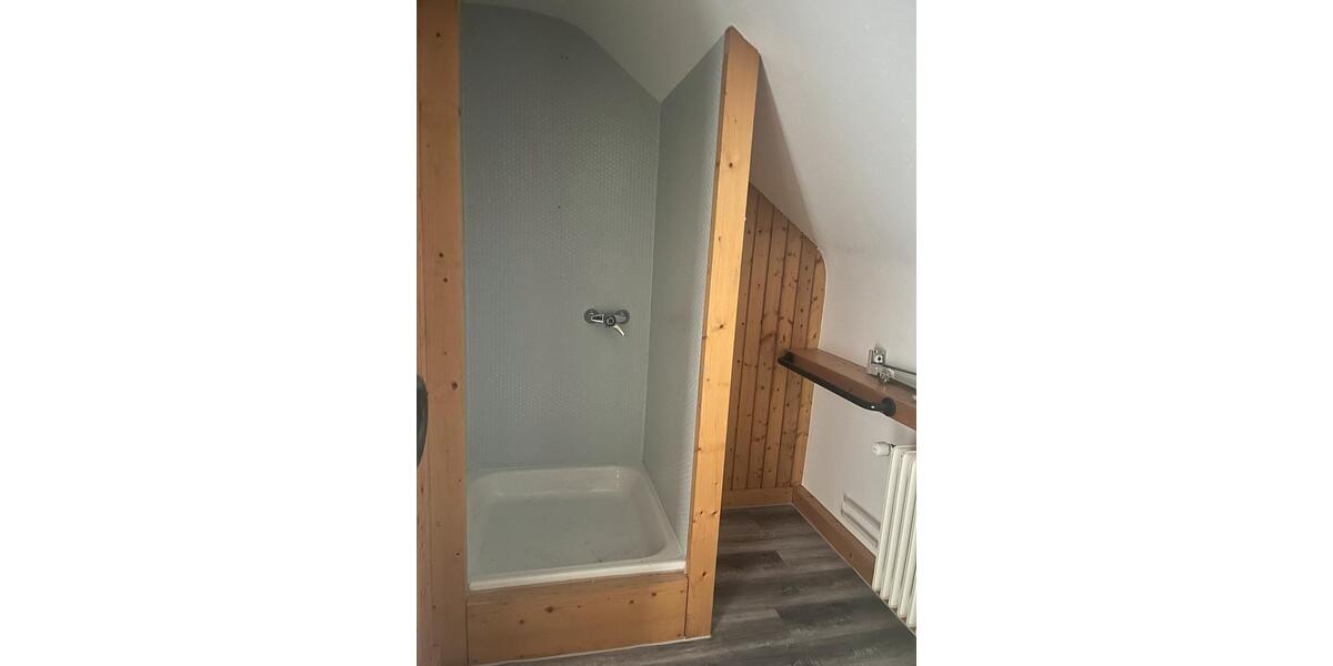 Dachgeschoßwohnung Göppingen - 2 Zimmer, 60 m&sup2;, 500&euro; | Angebot:25942969