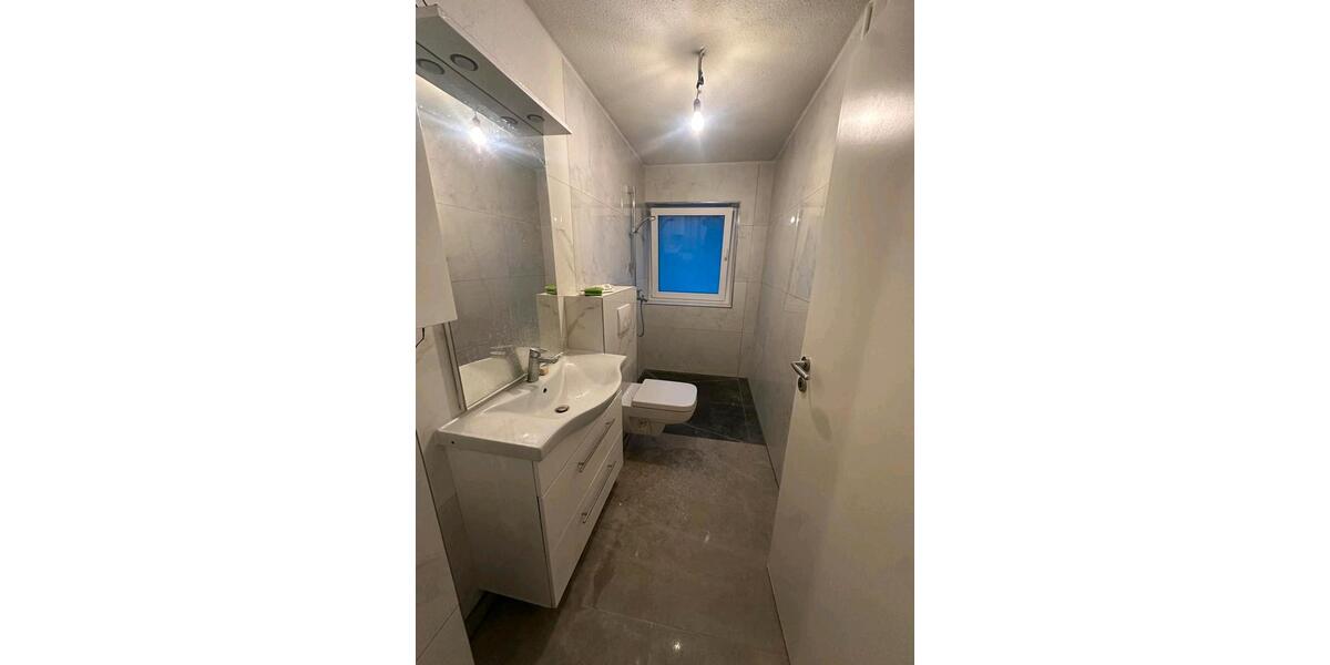 Etagenwohnung Backnang - 3 Zimmer, 70 m&sup2;, 500&euro; | Angebot:25442235