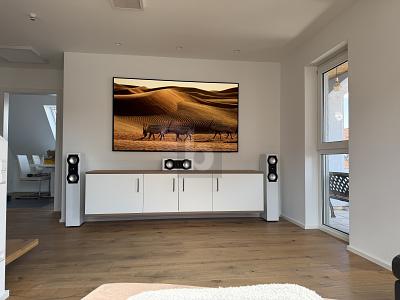LUXURIÖSES SMART-HOME MIT PREMIUM AUSSTATTUNG - Maisonettenwohnung Winterbach | Angebot:27313932