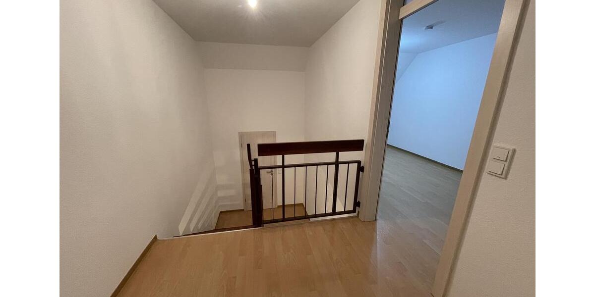 Reihenhaus Korntal-Münchingen Münchingen - 5 Zimmer, 130 m&sup2;, 1.950&euro; | Angebot:20027070