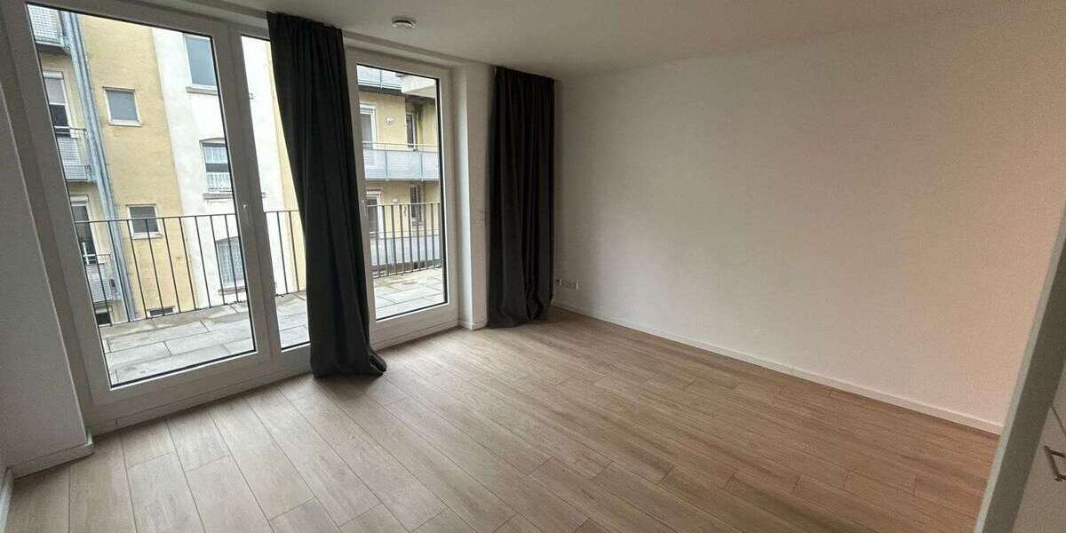 Etagenwohnung Esslingen am Neckar Oberesslingen - 1 Zimmer, 31 m&sup2;, 500&euro; | Angebot:26652481