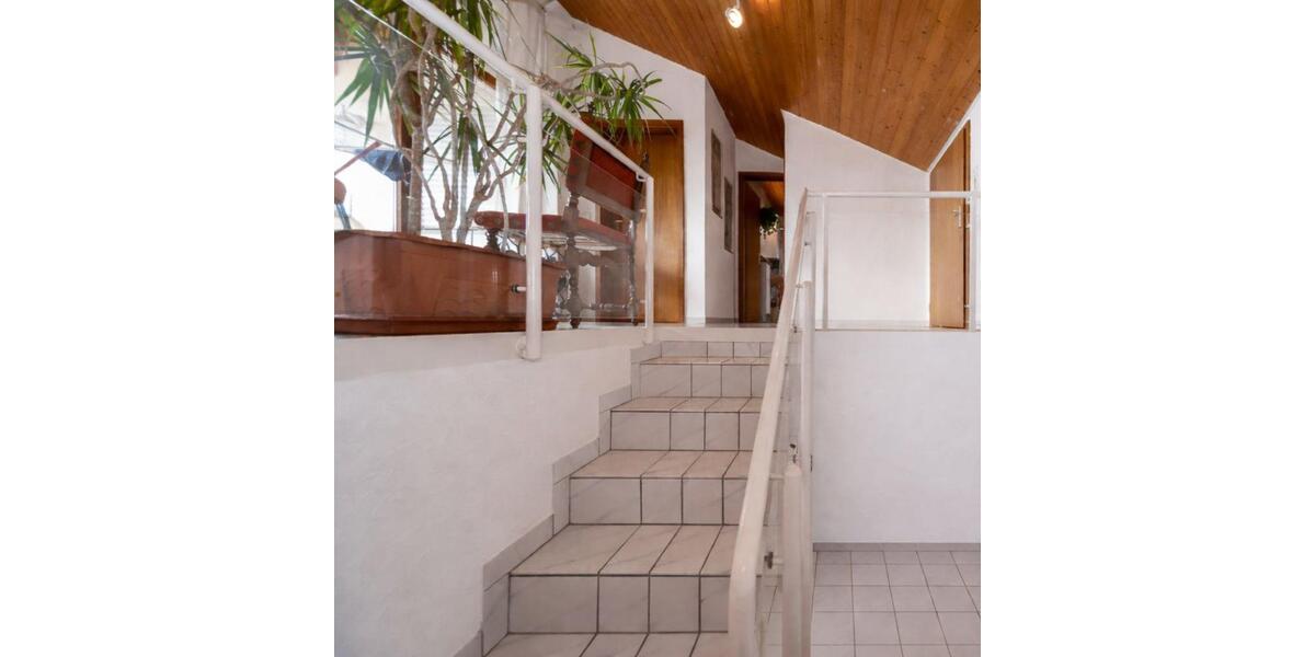 Etagenwohnung Neckarwestheim - 2 Zimmer, 62 m&sup2;, 980&euro; | Angebot:25280210