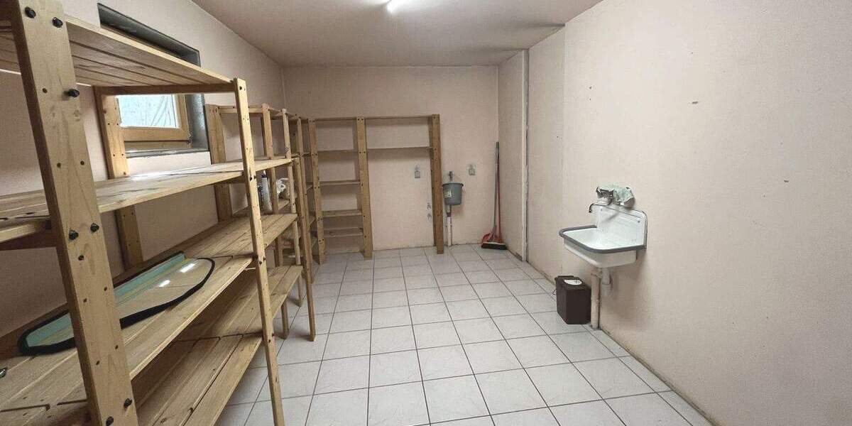 Einfamilienhaus Stuttgart Nord - 7 Zimmer, 242 m&sup2;, 1.690.000&euro; | Angebot:25727195