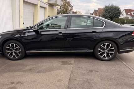 VW Passat 113.000 km 16.100 &euro; Ostfildern 73760