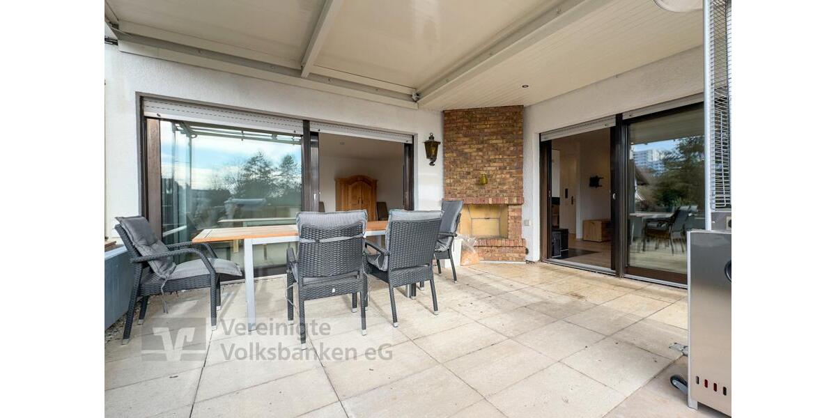 Erdgeschoßwohnung Sindelfingen Eichholz - 3.5 Zimmer, 142 m&sup2;, 2.280&euro; | Angebot:24878024