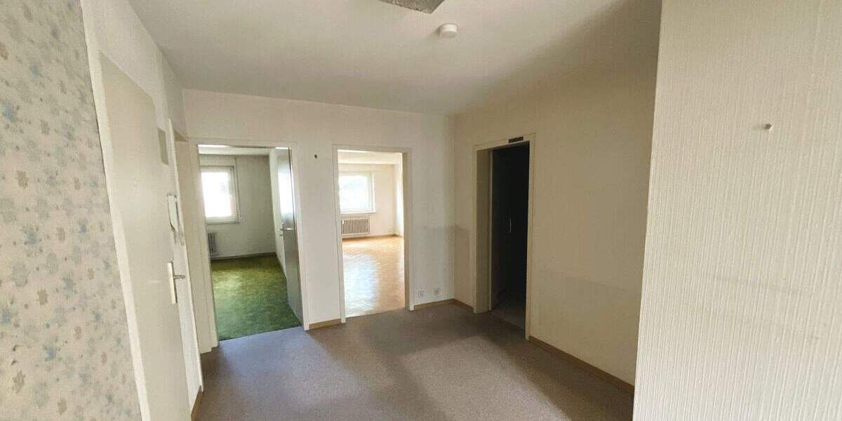 Etagenwohnung Stuttgart Bad Cannstatt - 3 Zimmer, 84 m&sup2;, 290.000&euro; | Angebot:25727204