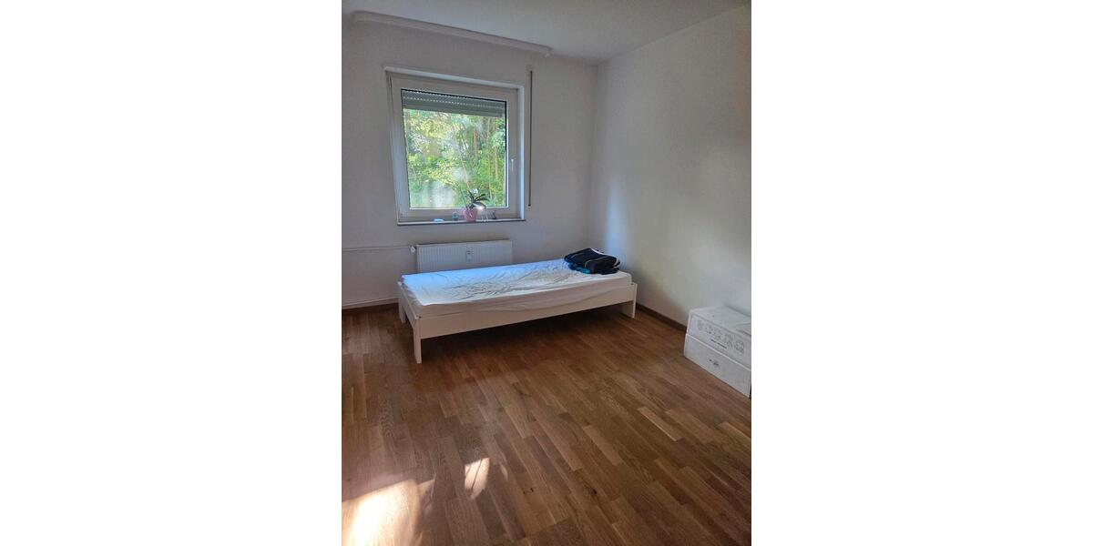 Erdgeschoßwohnung Backnang - 4 Zimmer, 86 m&sup2;, 1.400&euro; | Angebot:23674205