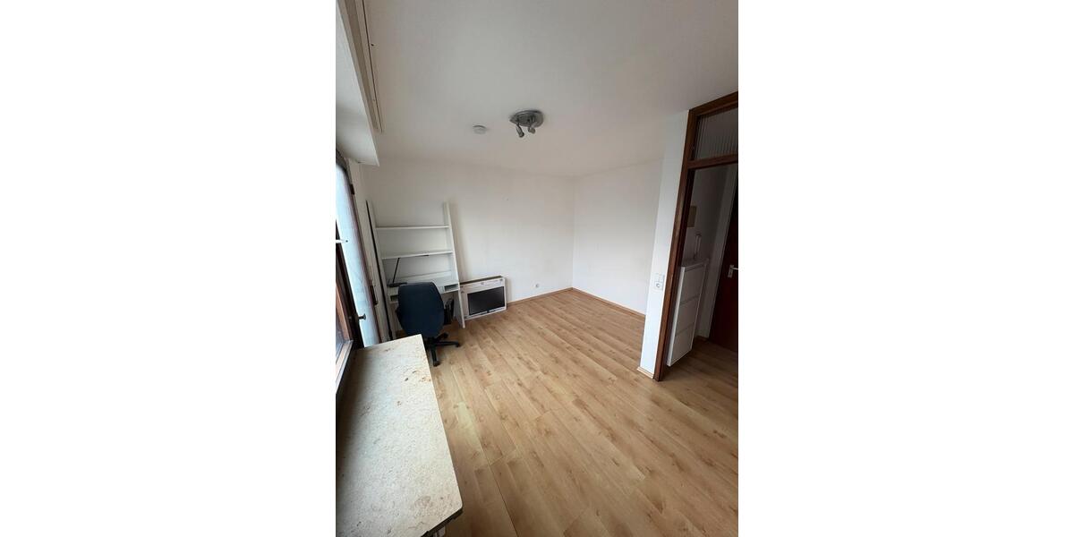 Etagenwohnung Stuttgart Stuttgart-Ost - 1 Zimmer, 23 m&sup2;, 760&euro; | Angebot:26042474