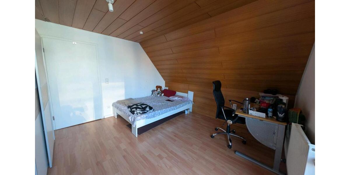 Erdgeschoßwohnung Stuttgart Mühlhausen - 1 Zimmer, 18 m&sup2;, 490&euro; | Angebot:25354022