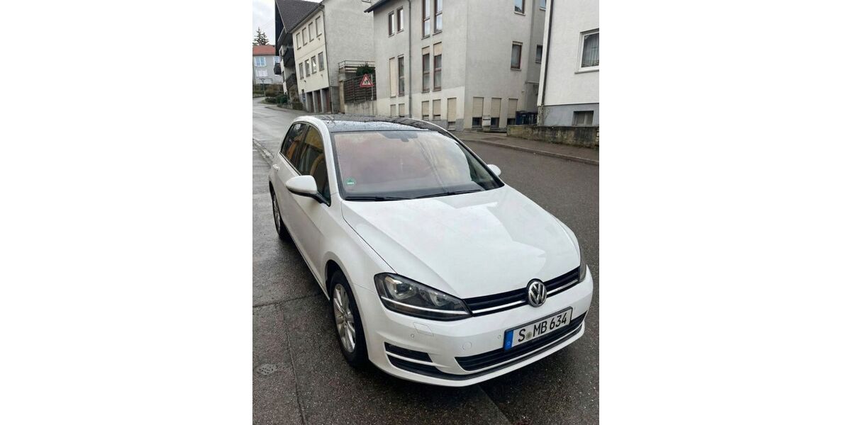 VW Golf 102.000 km 9.500 &euro; Stuttgart 70565