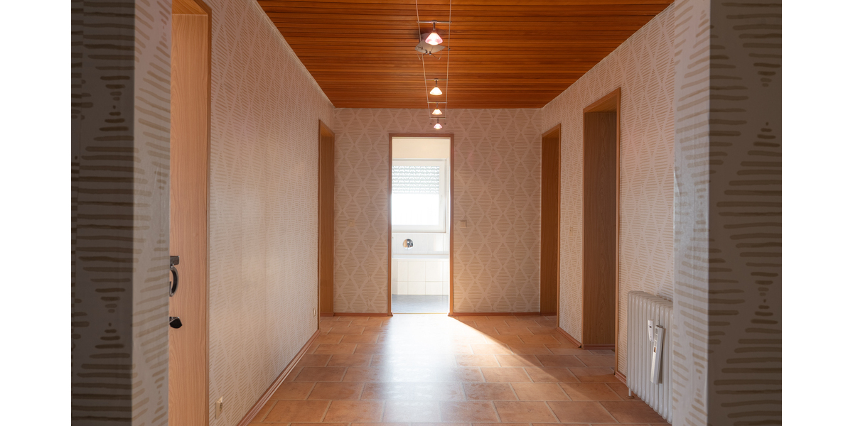 Sonnige Dachgeschoss-Oase mit PV-Anlage und Balkon - Etagenwohnung Schorndorf | Angebot:26548615