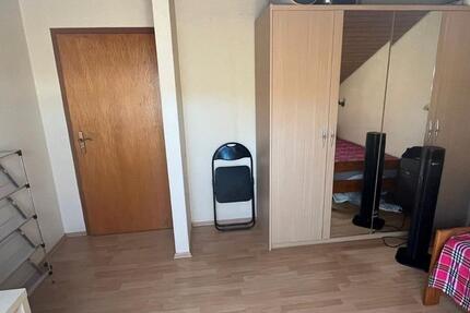 Wohnung Sindelfingen Sindelfingen (Stadt) - 3 Zimmer, 14 m&sup2;, 400&euro; | Angebot:26679232
