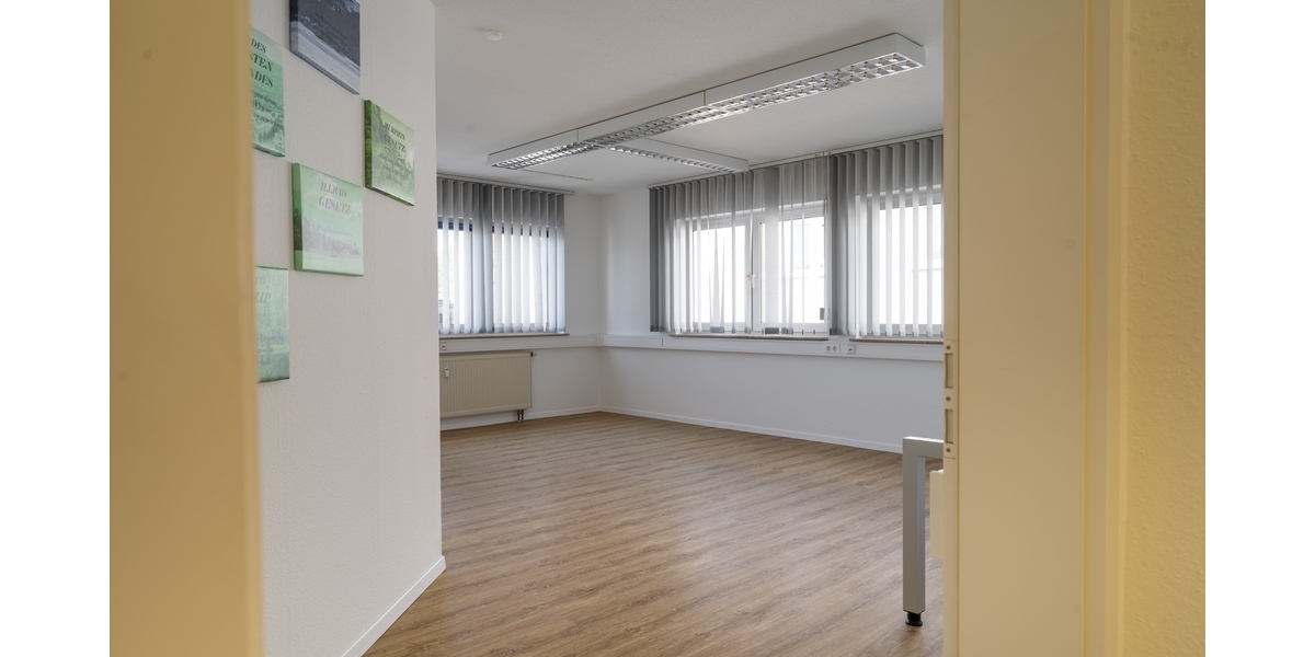 Sieben Räume - Von der Geschäftsleitung bis zum Teamraum – Aufteilung nach Ihrem Bedarf - Gewerbeobjekt Winterbach | Angebot:27531623