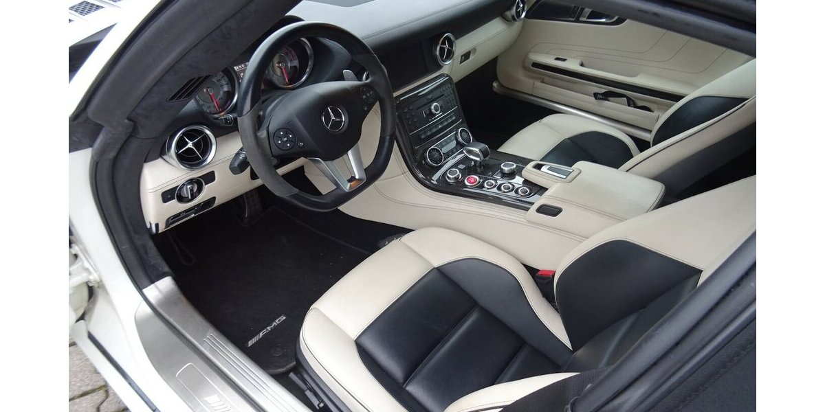 Mercedes-Benz SLS AMG Designo Carbon Bang&Olufsen Voll NP222tsd 36.000 km 159.000 &euro; Schorndorf 73614