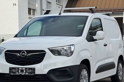 Opel Combo 133.389 km 9.470 &euro; Walddorfhäslach (bei Stuttgart) 72141