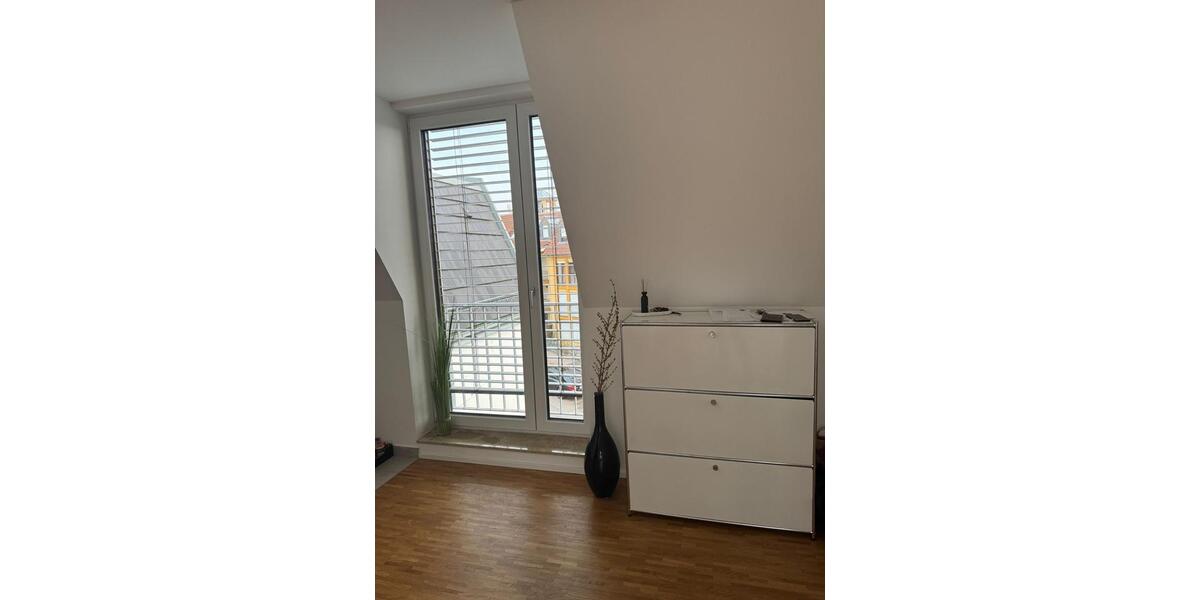 Maisonettenwohnung Stuttgart Neuwirtshaus - 2.5 Zimmer, 74 m&sup2;, 1.395&euro; | Angebot:25990825