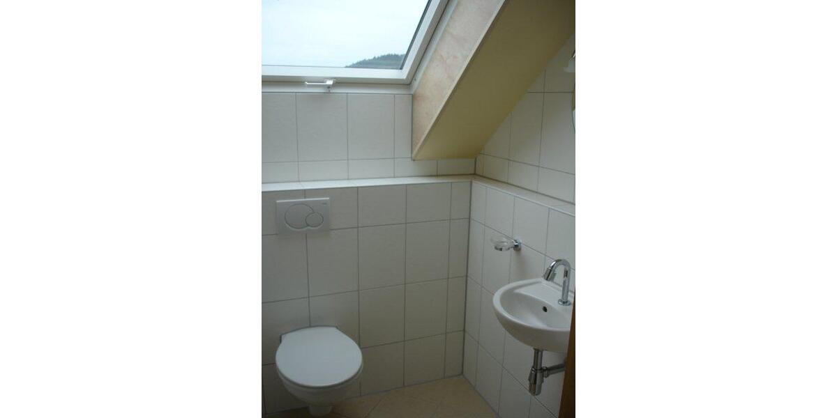 Dachgeschoßwohnung Lorch - 5 Zimmer, 112 m&sup2;, 1.230&euro; | Angebot:26003072