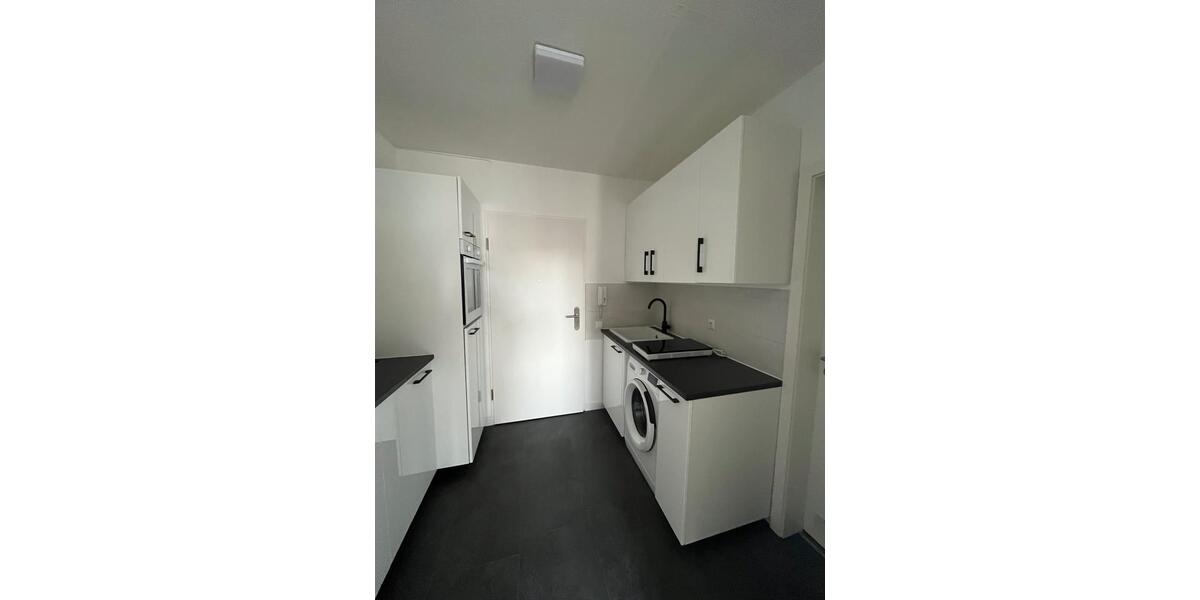 Etagenwohnung Stuttgart Stuttgart-Mitte - 1 Zimmer, 25 m&sup2;, 875&euro; | Angebot:25995011