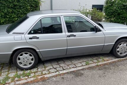 Mercedes-Benz 190 59.500 km 14.500 &euro; Schlaitdorf 72667