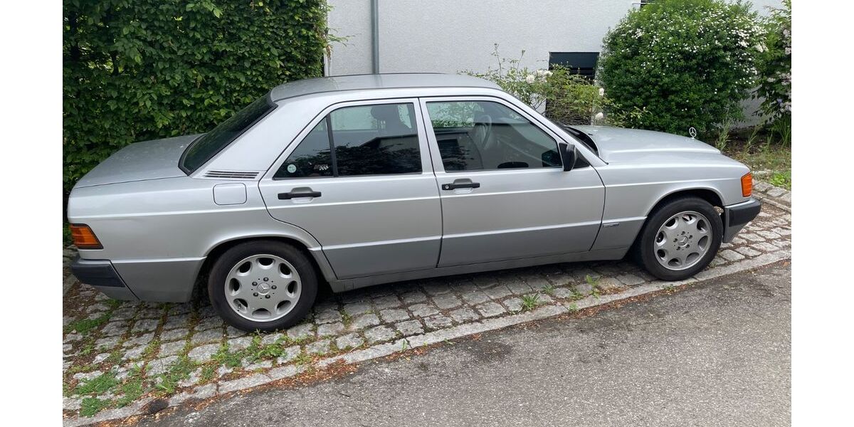 Mercedes-Benz 190 59.500 km 14.500 &euro; Schlaitdorf 72667