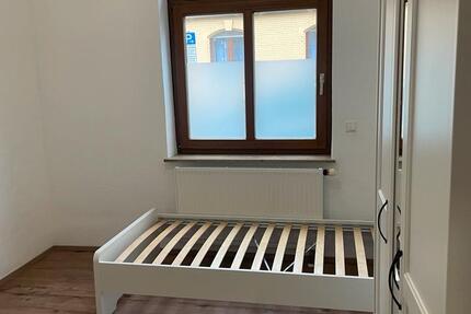 Wohnung Stuttgart Lehen - 1 Zimmer, 15 m&sup2;, 420&euro; | Angebot:24151378