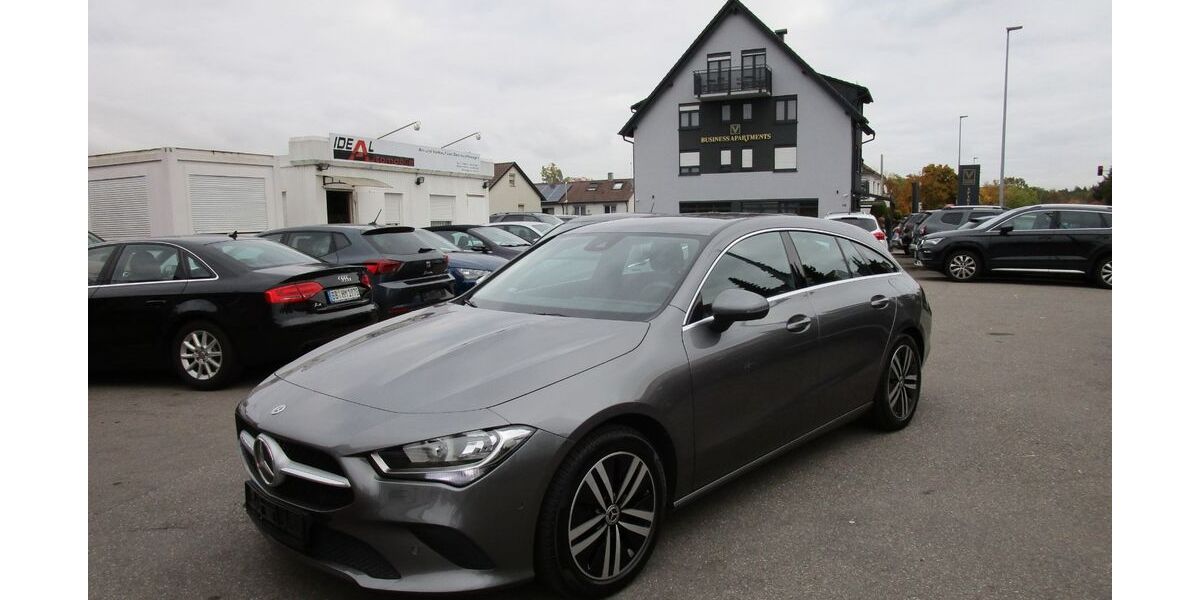 Mercedes-Benz CLA 200 Shooting Brake 74.000 km 23.750 &euro; Böblingen 71032