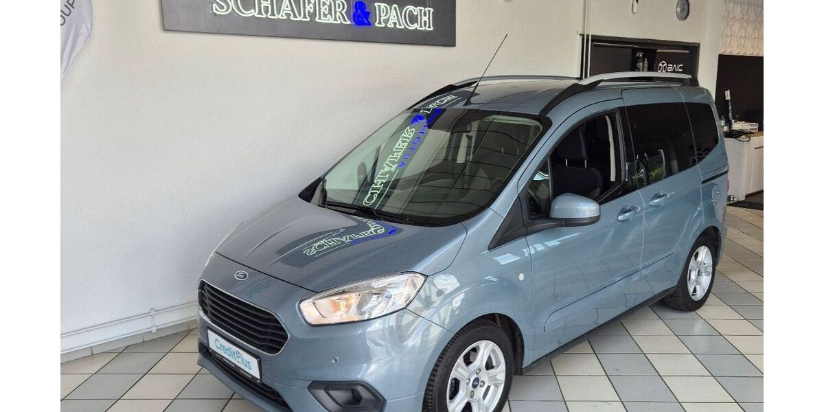 Ford Tourneo Courier 45.898 km 11.699 &euro; Backnang 71522