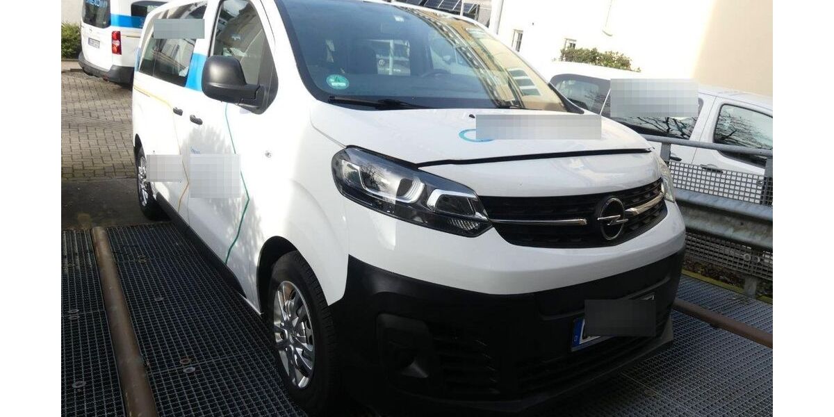 Opel Vivaro 32.000 km 22.999 &euro; Ditzingen 71254