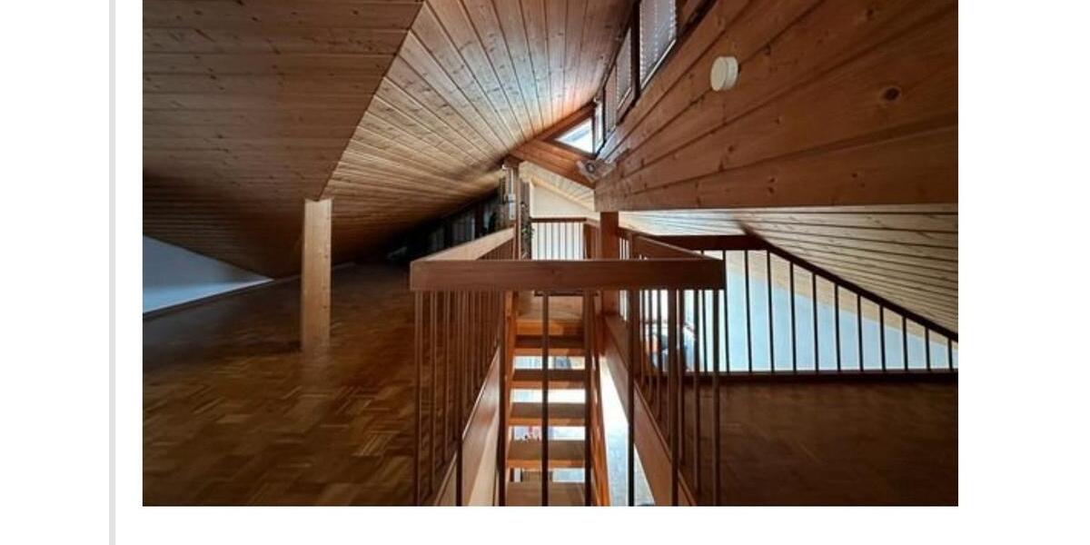 Dachgeschoßwohnung Stuttgart Feuerbach - 2.5 Zimmer, 75 m&sup2;, 1.010&euro; | Angebot:26237150