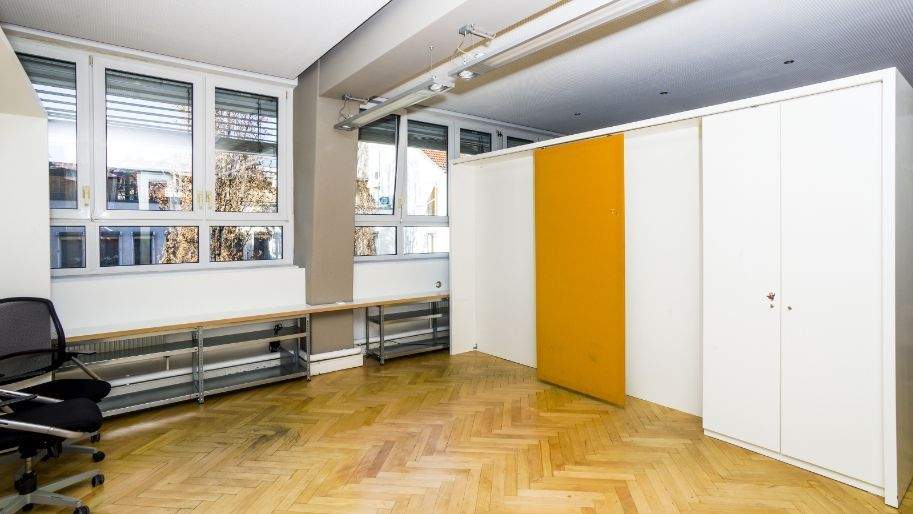 Gewerbeobjekt Stuttgart Ost - 300&euro; | Angebot:25896859
