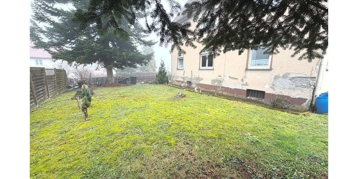 Zweifamilienhaus in Notzingen mit Potenzial zur individuellen Gestaltung - Zweifamilienhaus Notzingen Notzingen | Angebot:26361993