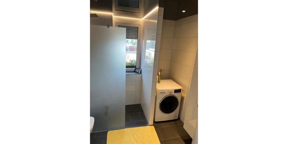 Einfamilienhaus Stuttgart Luginsland - 3 Zimmer, 83 m&sup2;, 1.700&euro; | Angebot:26448438