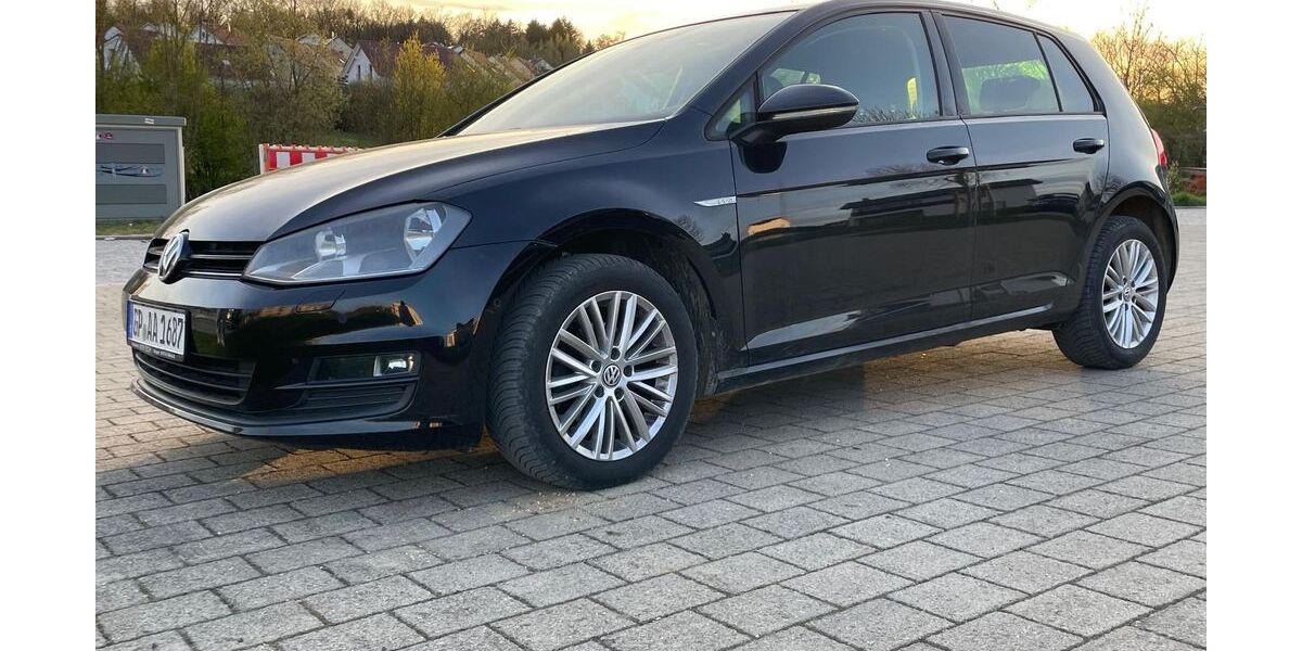 VW Golf 114.000 km 7.200 &euro; Uhingen 73066