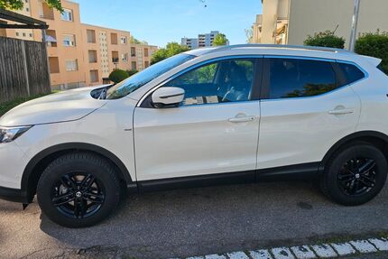 Nissan Qashqai 145.000 km 13.300 &euro; Stuttgart 70437