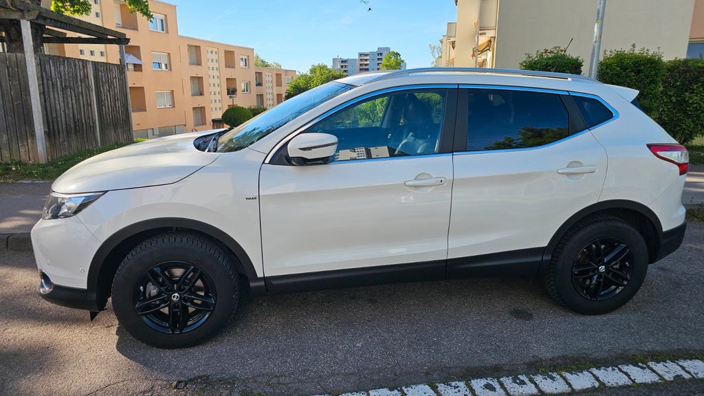 Nissan Qashqai 145.000 km 13.300 &euro; Stuttgart 70437