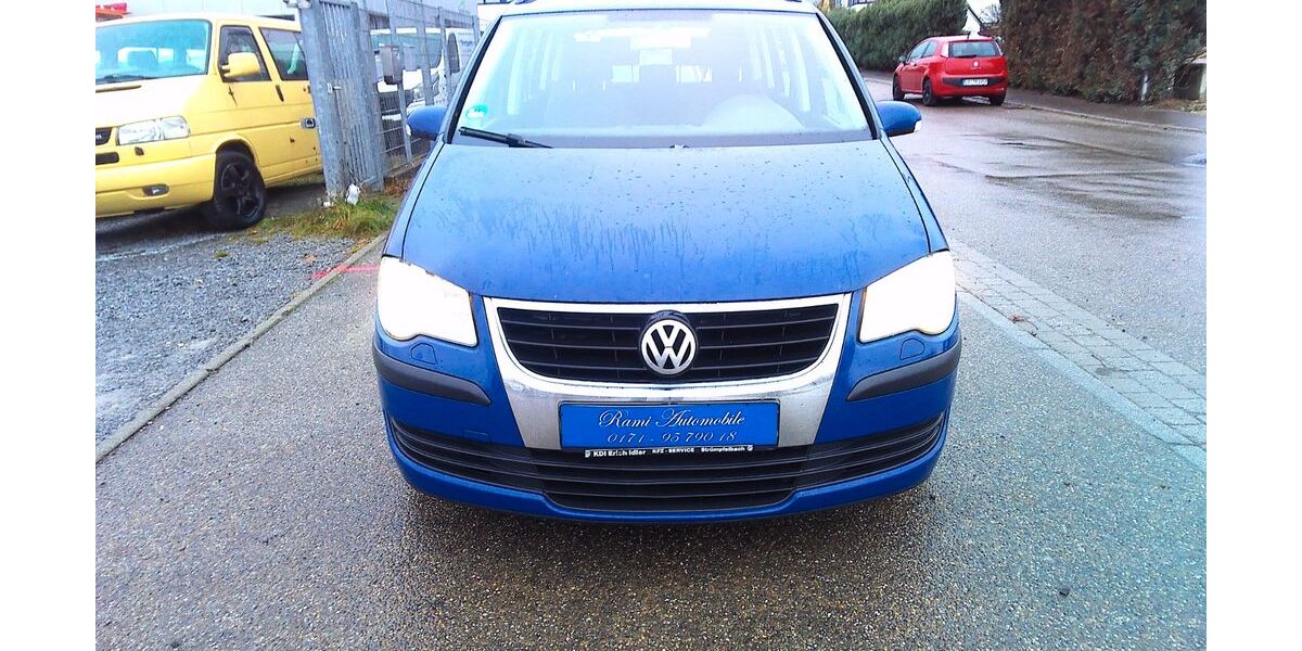 VW Touran 318.000 km 1.990 &euro; Waiblingen Hegnach 71334