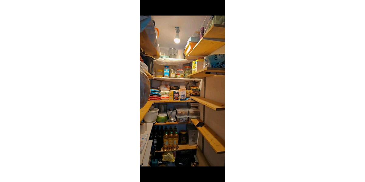 Etagenwohnung Remseck am Neckar - 4.5 Zimmer, 110 m&sup2;, 1.000&euro; | Angebot:25085440