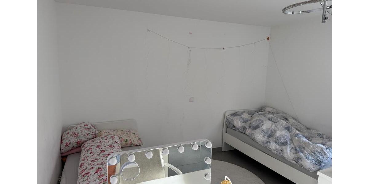 Etagenwohnung Fellbach - 4.5 Zimmer, 99 m&sup2;, 470.000&euro; | Angebot:25992127