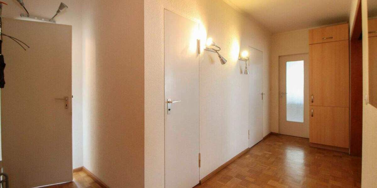 Etagenwohnung Stuttgart Bad Cannstatt - 3 Zimmer, 102 m&sup2;, 399.000&euro; | Angebot:25718015